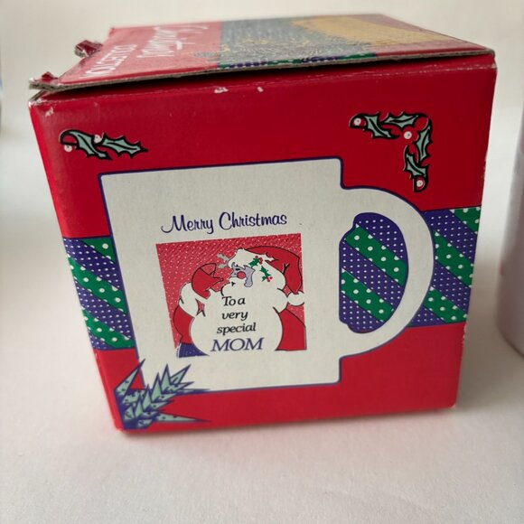 Vintage Christmas Santa Mug For Mom - Picture 2 of 14